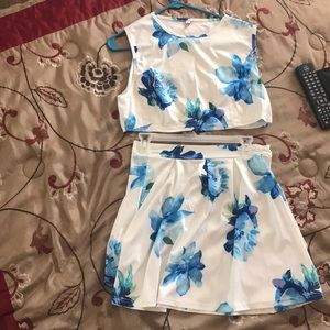 It comes in a set new never worn